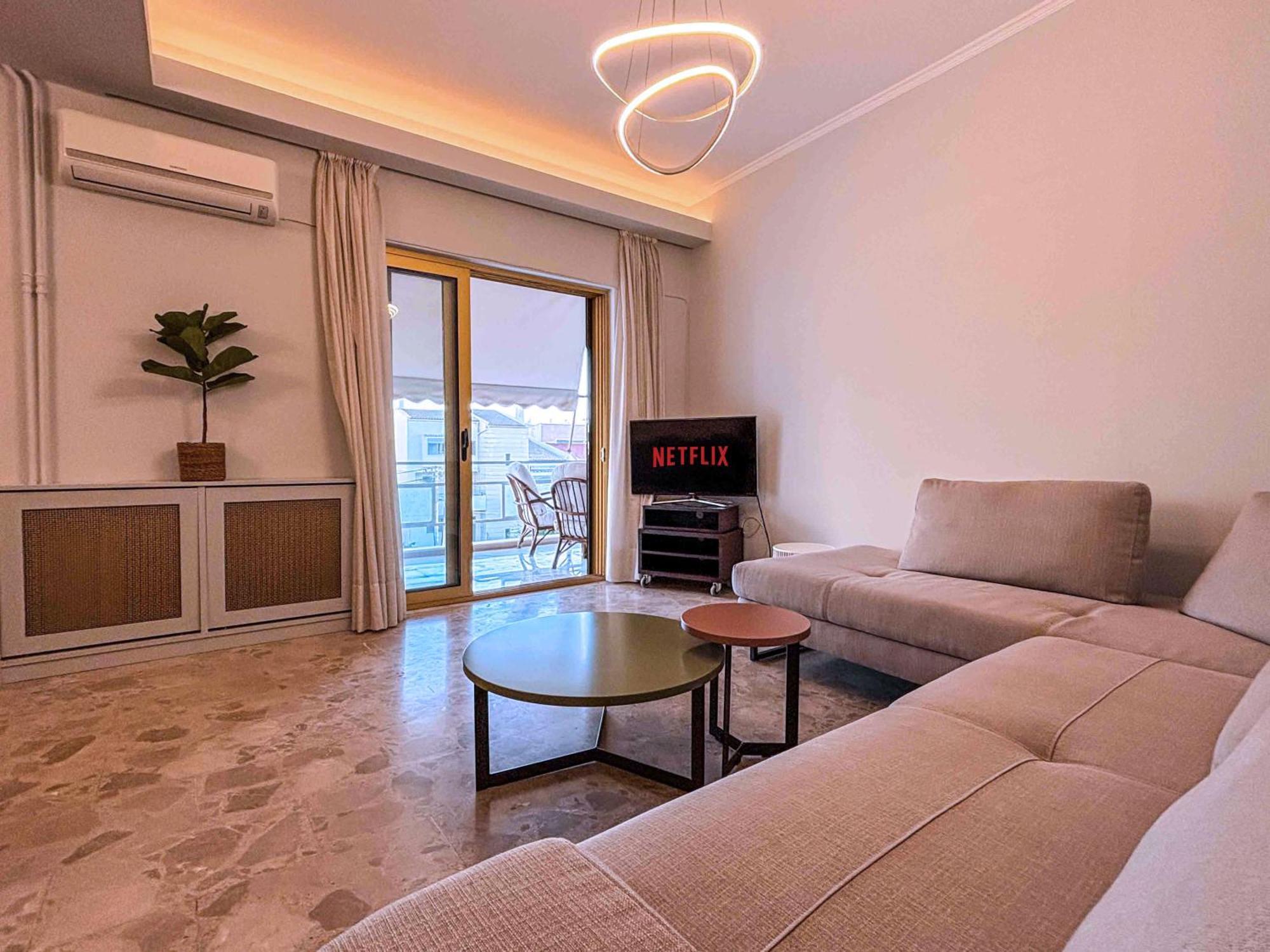 Cozy Near Glyfada Center Apartment *